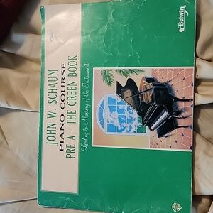 Piano Course Pre-A- The Green book, paperback 1996 John W. Schaum